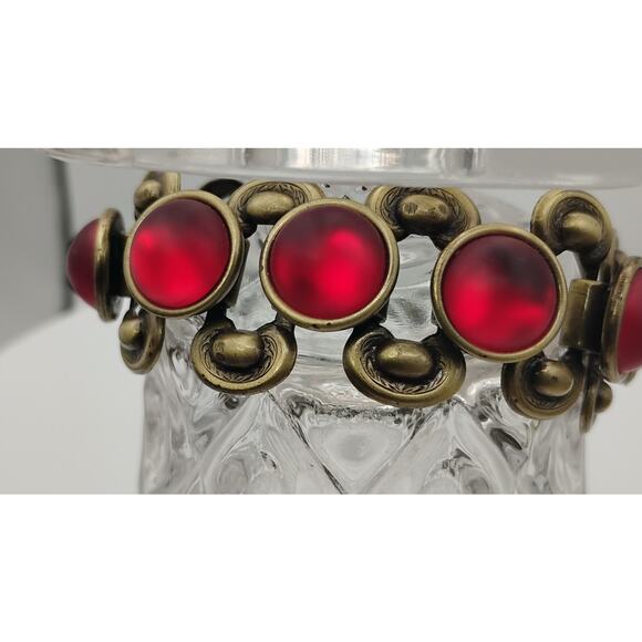 Vintage Jewelry - Vintage Red Lucite Cabochon Link Bracelet 7" Gold Tone Statement